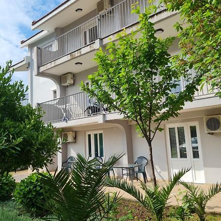 באר Apartments Macaso מראה חיצוני תמונה