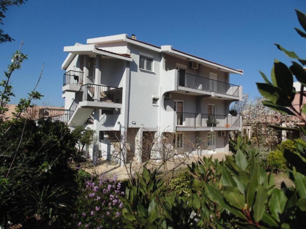 באר Apartments Macaso מראה חיצוני תמונה