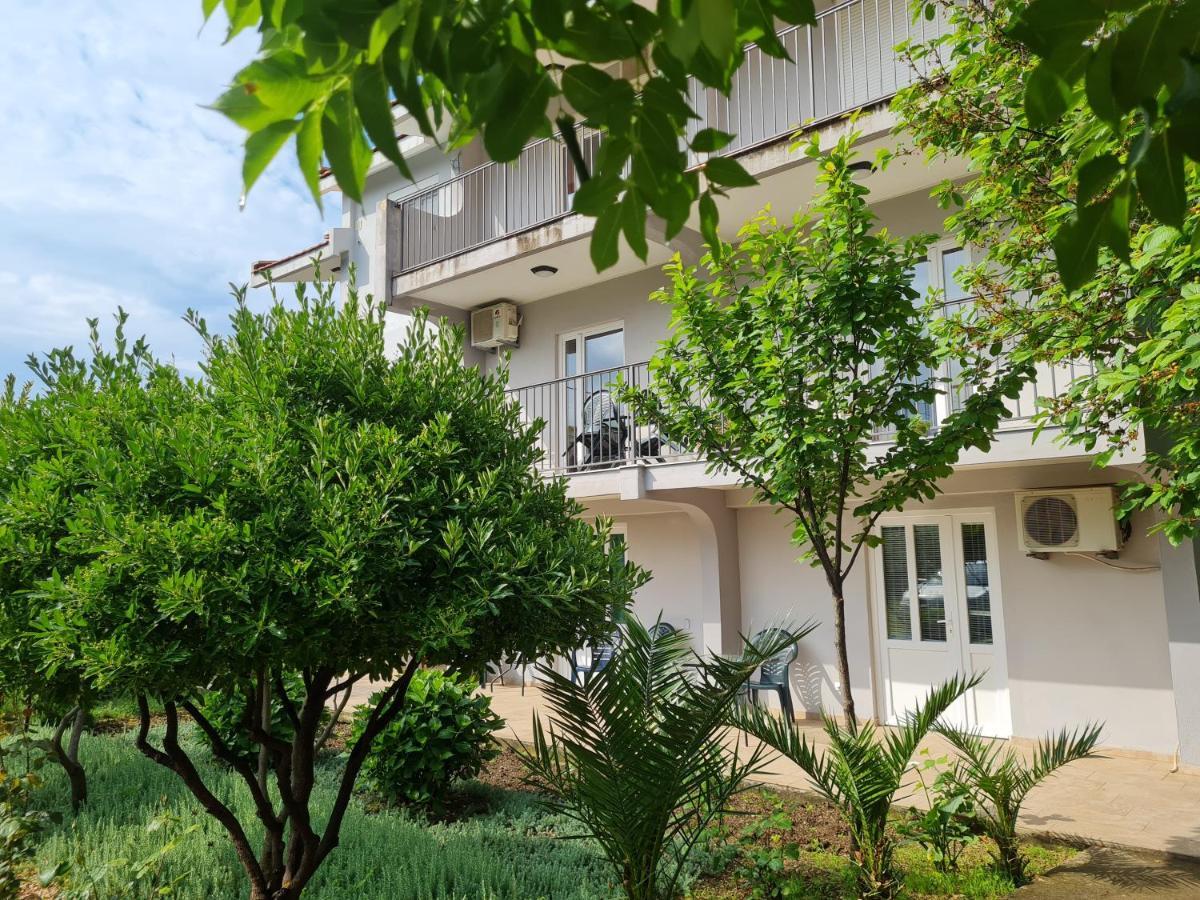באר Apartments Macaso מראה חיצוני תמונה