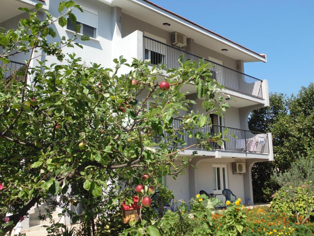באר Apartments Macaso מראה חיצוני תמונה