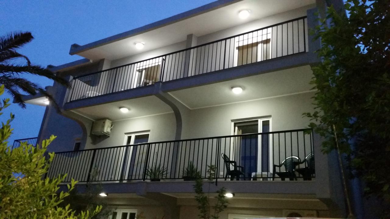 באר Apartments Macaso מראה חיצוני תמונה